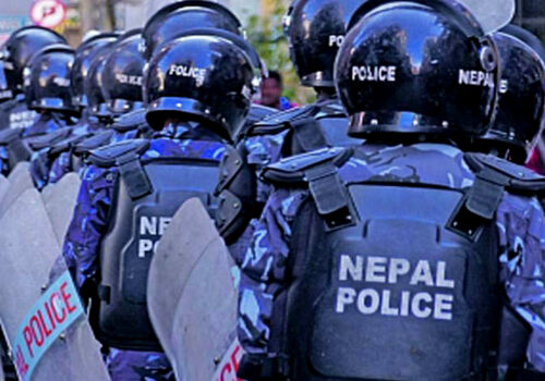 निर्वाचनमा खटिने प्रहरीलाई हतियारदेखि सन्चार सेटसम्म अभाव, भत्तासमेत काटियो