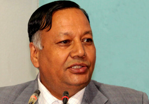 अनाधिकृत पुस्तक वितरण गर्नेलाई कारबाही हुन्छ : शिक्षामन्त्री पौडेल