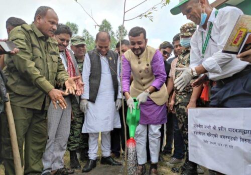 वनको जग्गा अतिक्रमण हुननदिने मन्त्री यादव प्रतिबद्धता