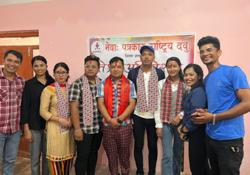 नेवाः पत्रकार राष्ट्रिय दवुः धादिङको अध्यक्षमा सन्तोषराज श्रेष्ठ