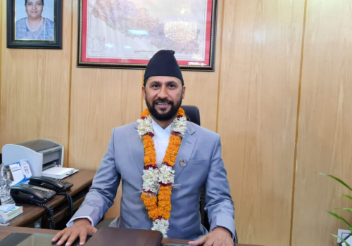 सेवा प्रवाहमा गुनासो नआउने गरी काम गर्न गृहमन्त्रीको निर्देशन