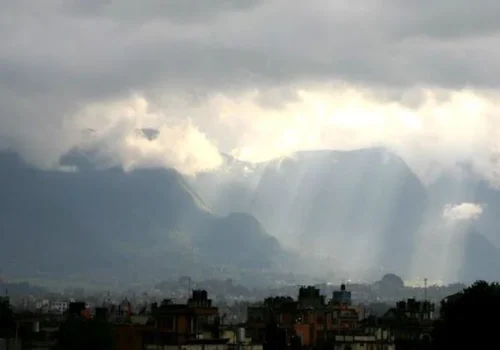मनसुनको समयमा पनि तातो हावाको लहर फैलिनसक्ने