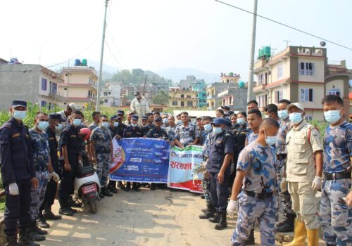 प्रहरी कार्यालय धादिङद्धारा अरुण खोला लगायत सार्वजनिक स्थानमा सरसफाइ (फोटो फिचर)