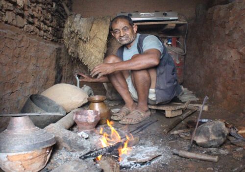 आरन पेसाबाट मनग्य आम्दानी