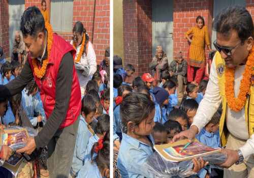 अन्नपुर्ण आधारभुत विद्यालयमा शैक्षिक सामग्री वितरण