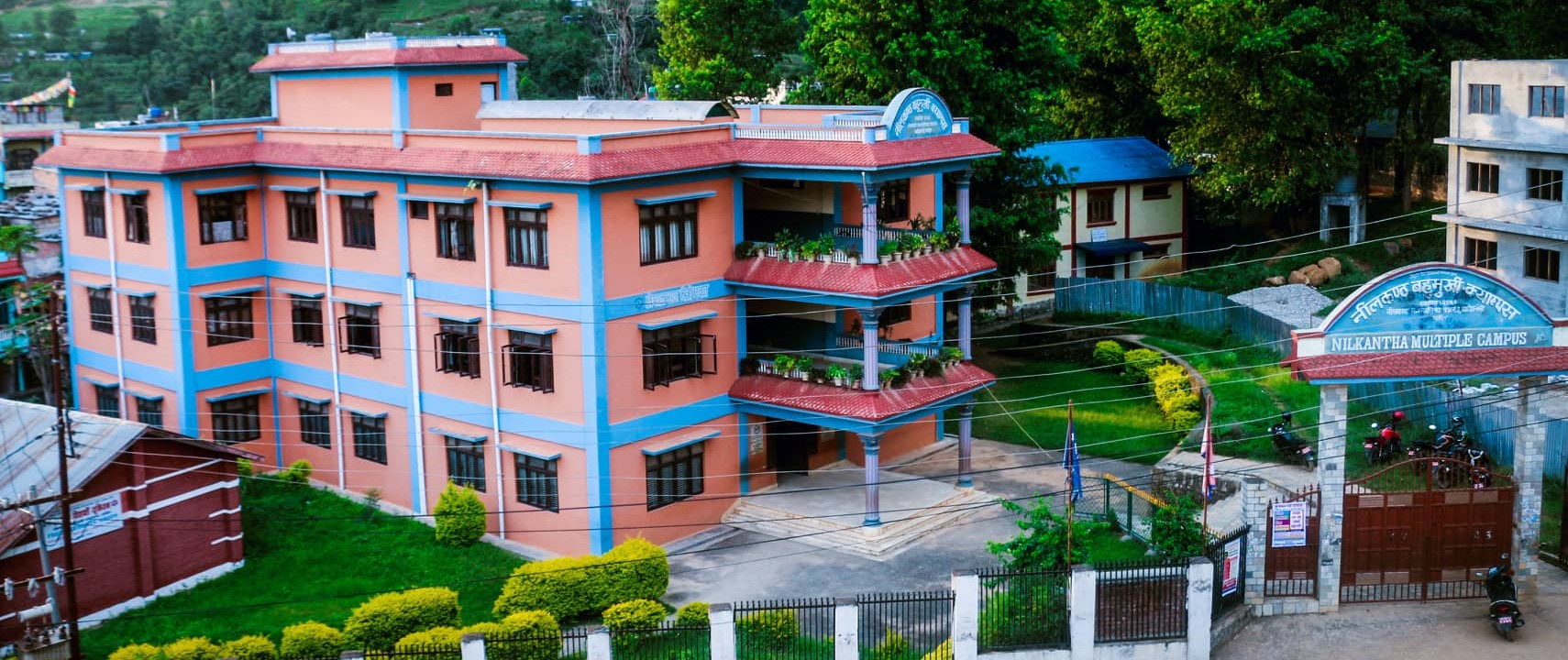 नीलकण्ठ स्ववियु निर्वाचनः विद्रोही उम्मेद्वारको पक्षमा मन्त्री अधिकारी,ढुंगाना र धमलाको साथ भवानी भट्टराईलाई