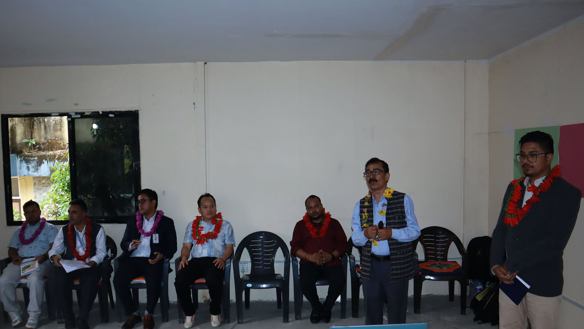 धादिङबेशीमा अन्धोपन निवारणका लागि पुनर्ताजगी तालिम सुरु