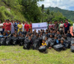 बेनीघाट रोराङको कोस्राङ आ.विमा अध्ययनरत विद्यार्थीहरूलाई शैक्षिक सामाग्री वितरण