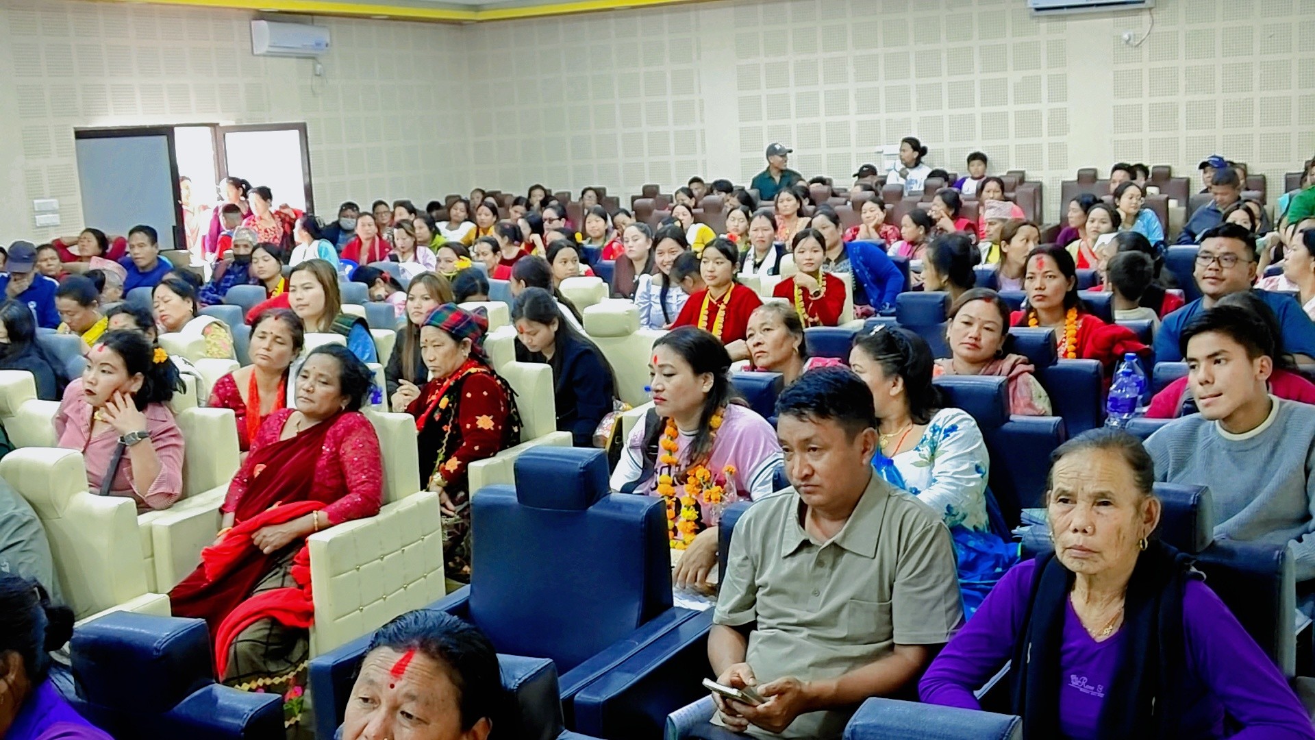 लाङ्घाली बहुउद्देश्यीय सहकारी संस्थाको १८औं वार्षिक साधारणसभा धादिङबेसीमा सम्पन्न लाङ्घाली बहुउद्देश्यीय सहकारी संस्थाको १८औं वार्षिक साधारणसभा धादिङबेसीमा सम्पन्न