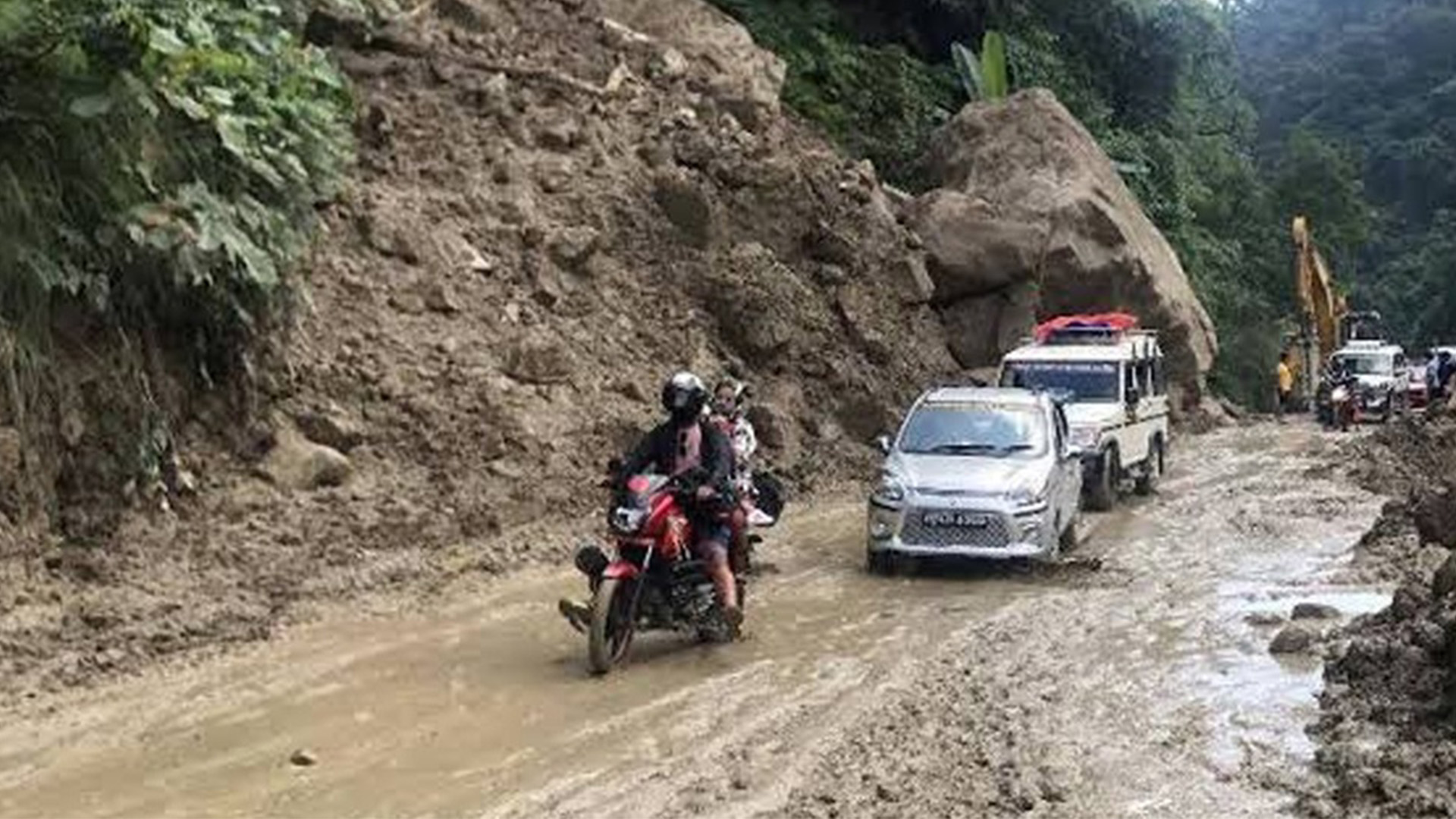 हेटौँडा–काठमाडौँ जोड्ने दुई सडकमा राति सवारीसाधन सञ्चालनमा रोक