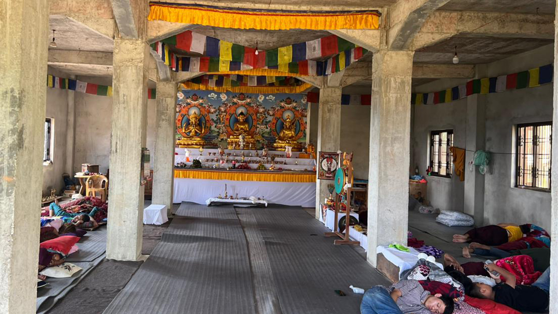 शान्ति, अहिंसा र सदाचारका लागि धादिङको नेत्रावती डवजोङमा सामूहिक मौन ब्रत