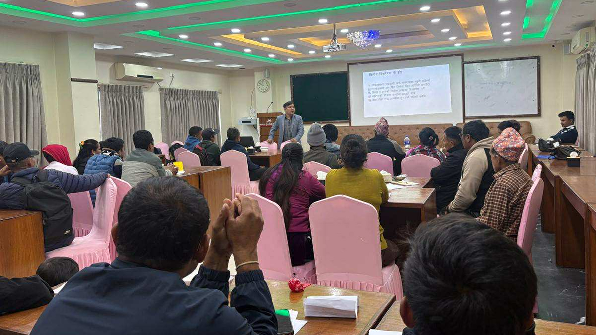 साना तथा मझौला कृषि व्यवसायीका लागि धादिङबेसीमा क्षमता विकास कार्यशाला