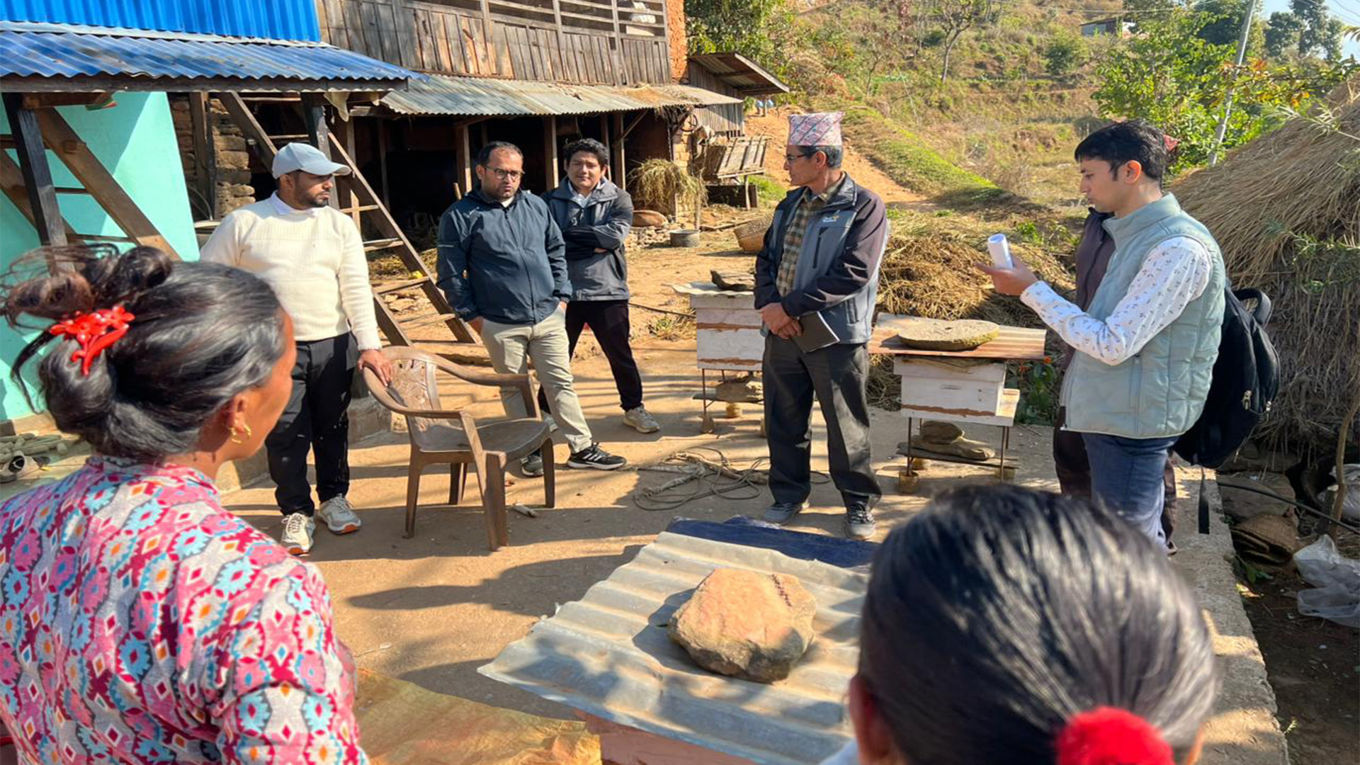 ज्वालामुखीमा स्वाँरा सघनको परियोजनाको कार्यप्रगति समीक्षा, विज्ञ टोलीद्वारा फिल्ड अवलोकन